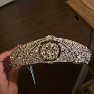 MAKE AN OFFER - Symphony Bridal Wedding Tiara, Silver